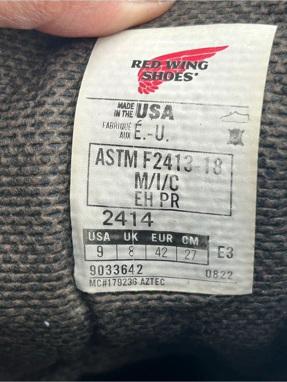 Red Wing men 9 goretex steel toe waterproof work boots